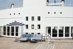 Fatboy Paletti Sofa, 3 Module, Links, Ozeanblau Gestreift 13 Fatboy Paletti Sofa, 3 Module, Links, Ozeanblau Gestreift -Urban Im Freien 03 FATBOY Paletti Stripe Ocean Blue Moodpicture SS Rotterdam 1