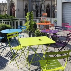 Bistro Metal Stuhl, 2 Stück, Mohnrot -Urban Im Freien 47Fermob iso 1