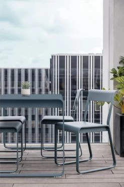 Bellevie Stuhl, Acapulcoblau 11 Bellevie Stuhl, Acapulcoblau -Urban Im Freien BELLEVIE GRIS ORAGE PARIS VISUEL2022 ROMAIN RICARD 1 1