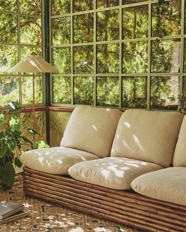 Gubi Bohemian 72 Sofa, Rattan – Diagonal Boucle 007 6 Gubi Bohemian 72 Sofa, Rattan – Diagonal Boucle 007 – Bild 4