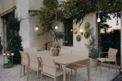 Calvi Tisch 195 X 95 Cm, Muskatnuss -Urban Im Freien CALVI CADIZ GRIS ARGILE APL CACTUS MONTELIMAR VISUEL2021 AURELIE LECUYER 2 nutmeg