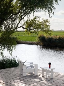 Hay Crate Gestepptes Kissen Für Loungesessel, Himmelgrau -Urban Im Freien Crate Lounge Chair white wb lacquered pinewood Crate Quilted Cushion sky grey Crate Low Table white wb lacquered pinewood PC Portable dusty red 1