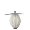 Gubi Satellite Outdoor Pendelleuchte, 22 cm, Schwarz - Cremeweiß 2 Gubi Satellite Outdoor Pendelleuchte, 22 cm, Schwarz - Cremeweiß -Urban Im Freien Gubi 2023 FRT Satelite Pendant 2 Cream White Semi Matt Off