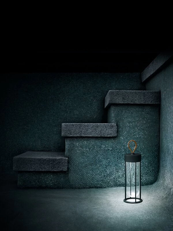 Flos In Vitro Unplugged Lampe, Schwarz 3 Flos In Vitro Unplugged Lampe, Schwarz – Bild 2