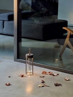 Flos In Vitro Unplugged Lampe, Anthrazit -Urban Im Freien In Vitro Table Outdoor Flos 22 VS