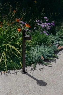 Marset Plaff-On B IP65 Pollerleuchte, Schwarz -Urban Im Freien MARSET HR PLAFF ON BOLLARD WITH AMBIANCE