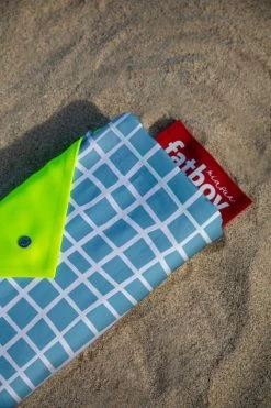 Fatboy Miasun Venice Strandzelt -Urban Im Freien Miasun Veuve Clicquot Mock up envelop 105395