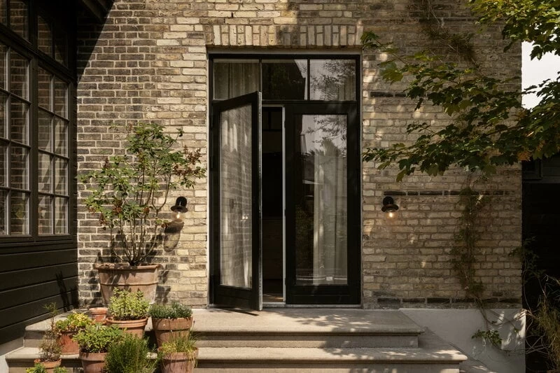 Liila Outdoor Wandleuchte, Schwarz - Klar 6 Liila Outdoor Wandleuchte, Schwarz - Klar – Bild 4