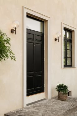 Miira Outdoor Wandleuchte, Dunkelbronze - Klar -Urban Im Freien NUURA outdoor3312