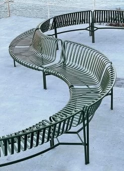 Hay Palissade Park Sitzbank-Erweiterung, Innen, Olivgrün -Urban Im Freien Palissade Park Dining Bench In Out olive